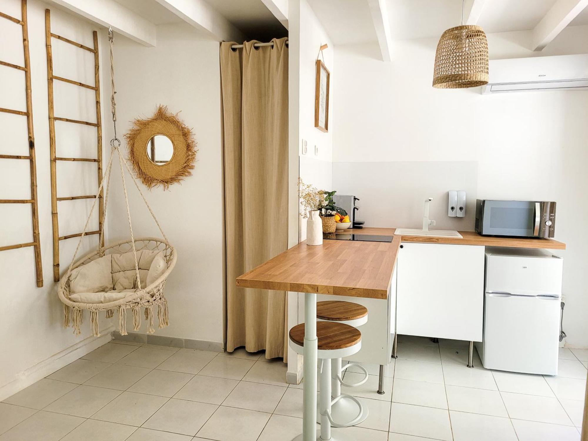 Studio Double Climatise Avec Terrasse - Proche Tram & Centre Montpellier Exteriör bild